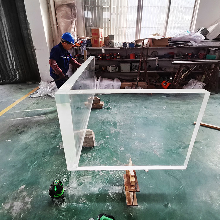 L-Shaped Swimming Pool Г-образный бассейн