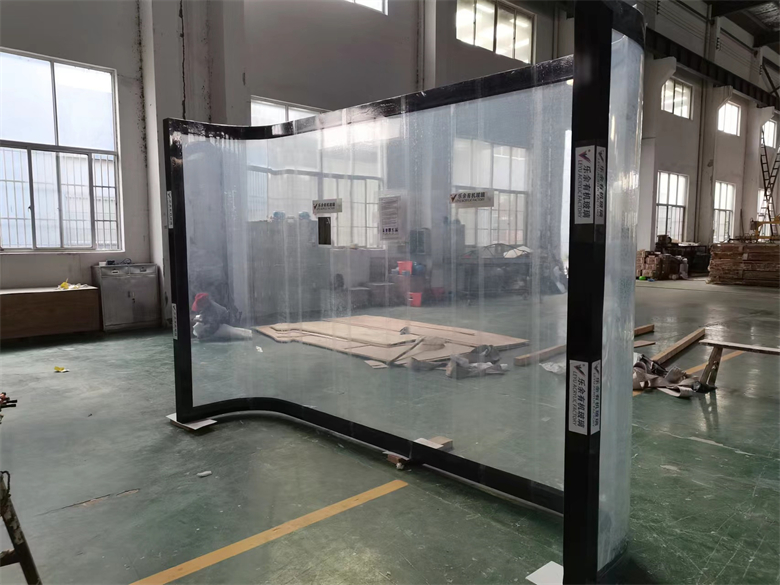 Производитель акриловых панелей для бассейнов Leyu Aquarium Acrylic Factory является самым профессиональным производителем - Leyu.